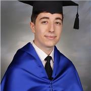 Licenciado en Matemáticas da clase a chic@s entre 1 ESO y 2 de Bachillerato
